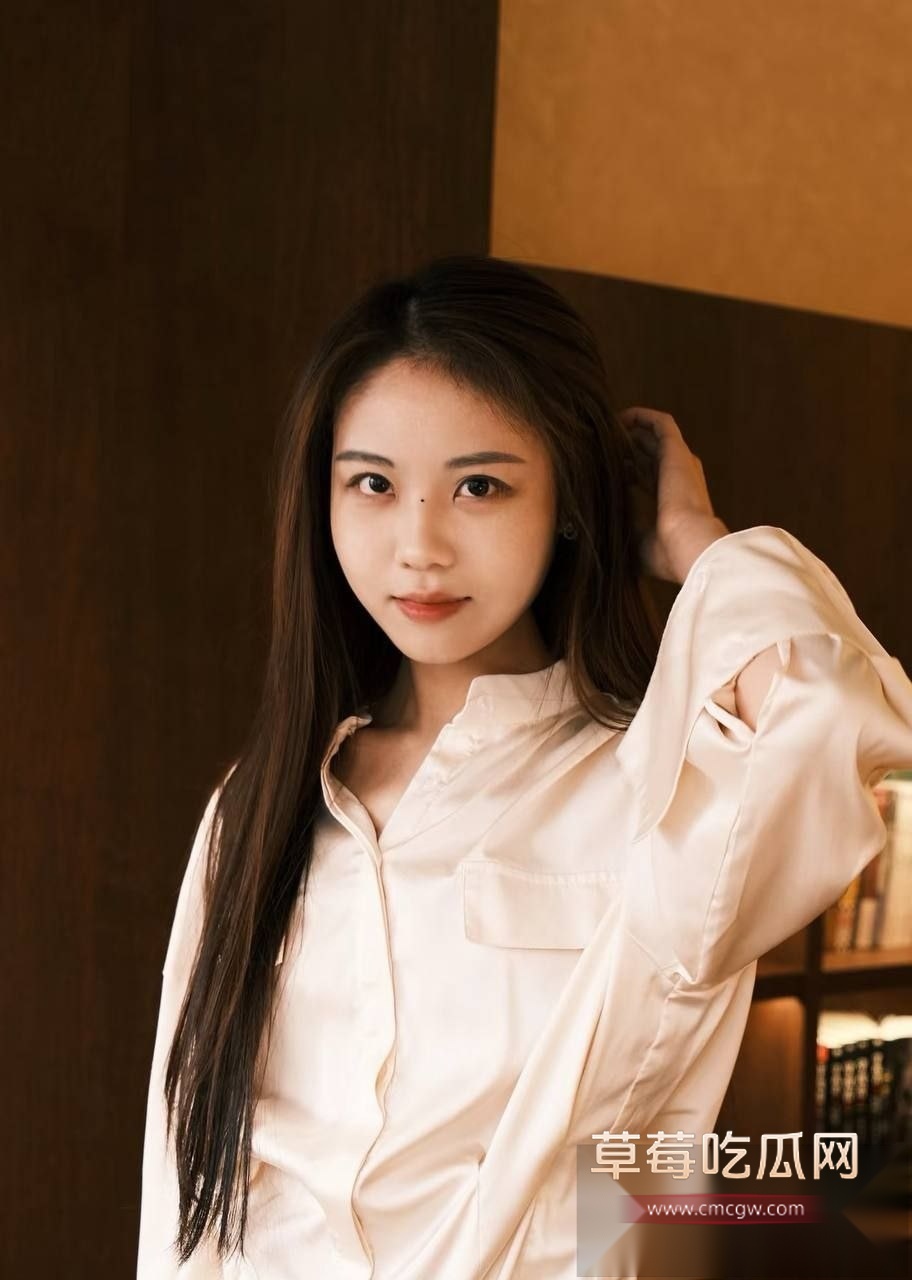 北京小情侣极品自拍 4 北京小情侣极品自拍 4