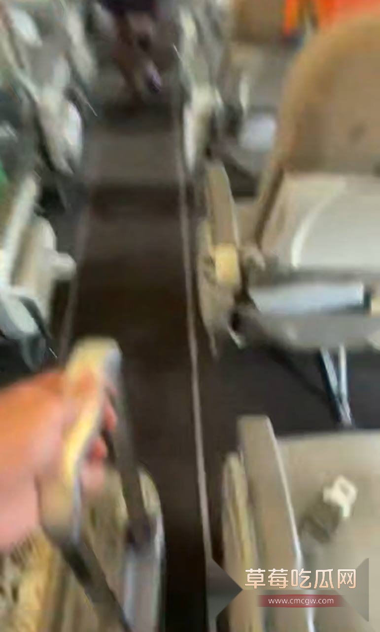 航班起火 4 航班起火 4