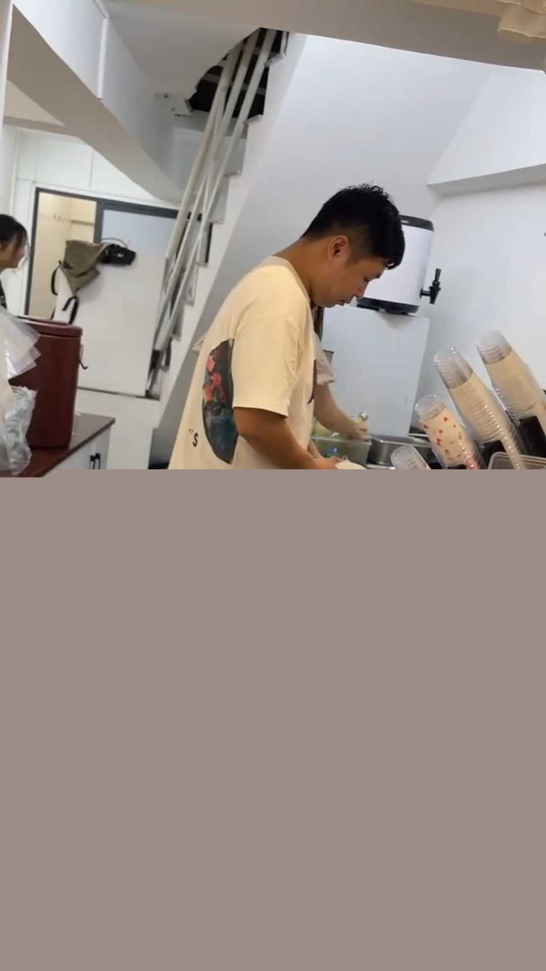 揭阳桥南蛋糕店老板的瓜 2 揭阳桥南蛋糕店老板的瓜 2