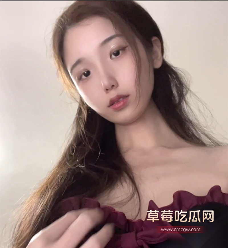 捅主任粗屌一顶而进 8