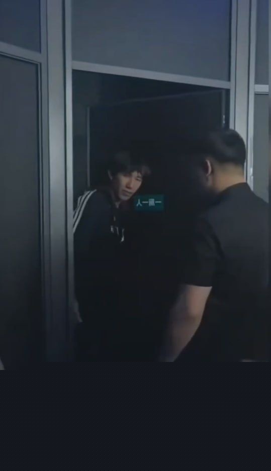 酒吧厕所情侣啪啪事件5