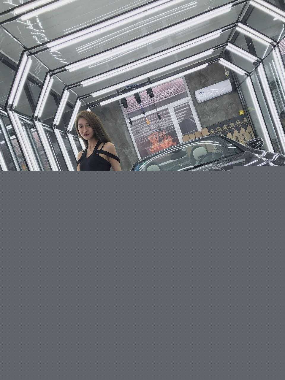 奔驰车模不雅私拍 1 奔驰车模不雅私拍 1