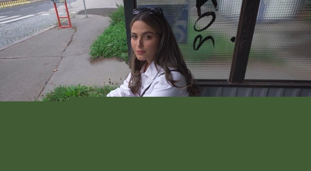 捷克街头搭讪车站等车美女1 捷克街头搭讪车站等车美女1