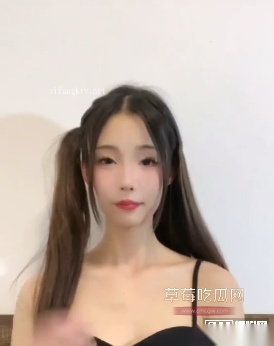 高颜大三母狗喜欢收藏labubu 3