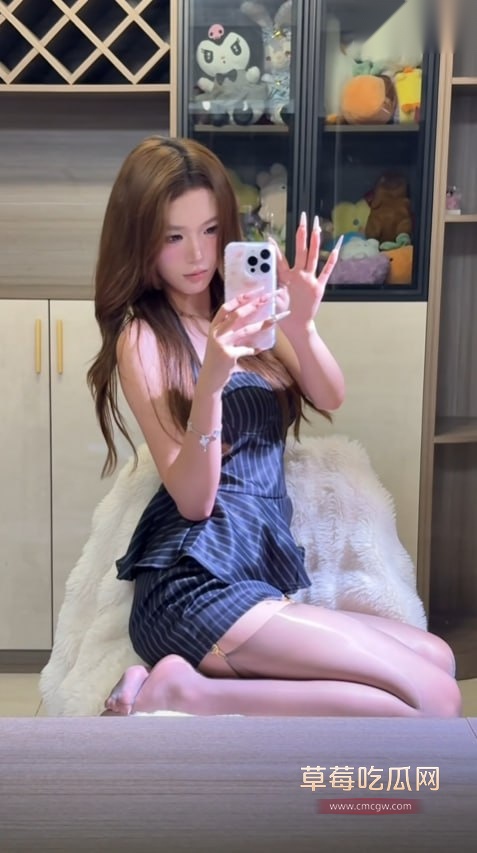 郁小月2.jpg 郁小月2.jpg