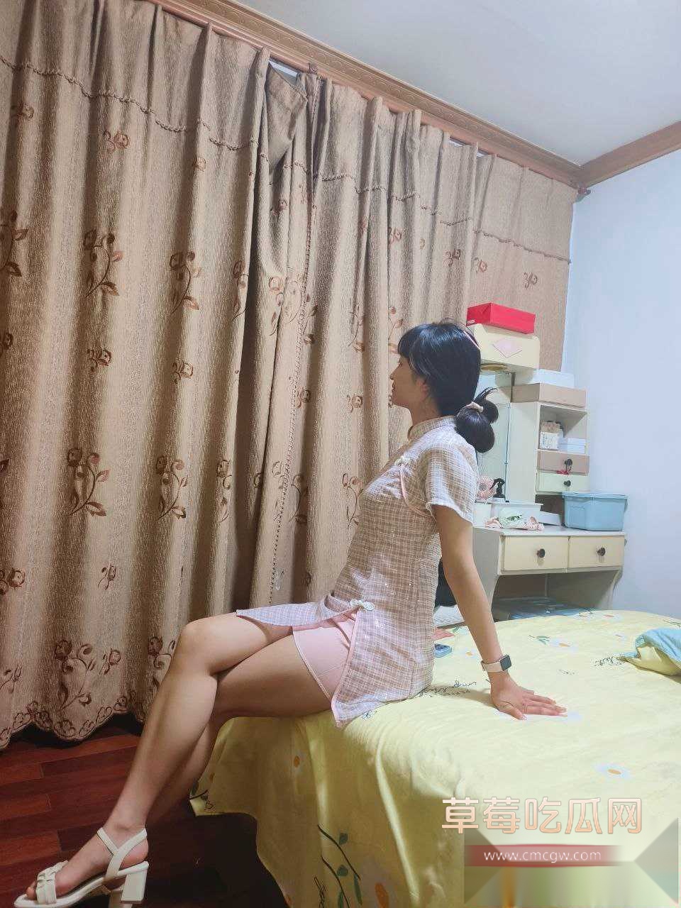 已婚护士被调教成眼镜婊小母狗 2 已婚护士被调教成眼镜婊小母狗 2