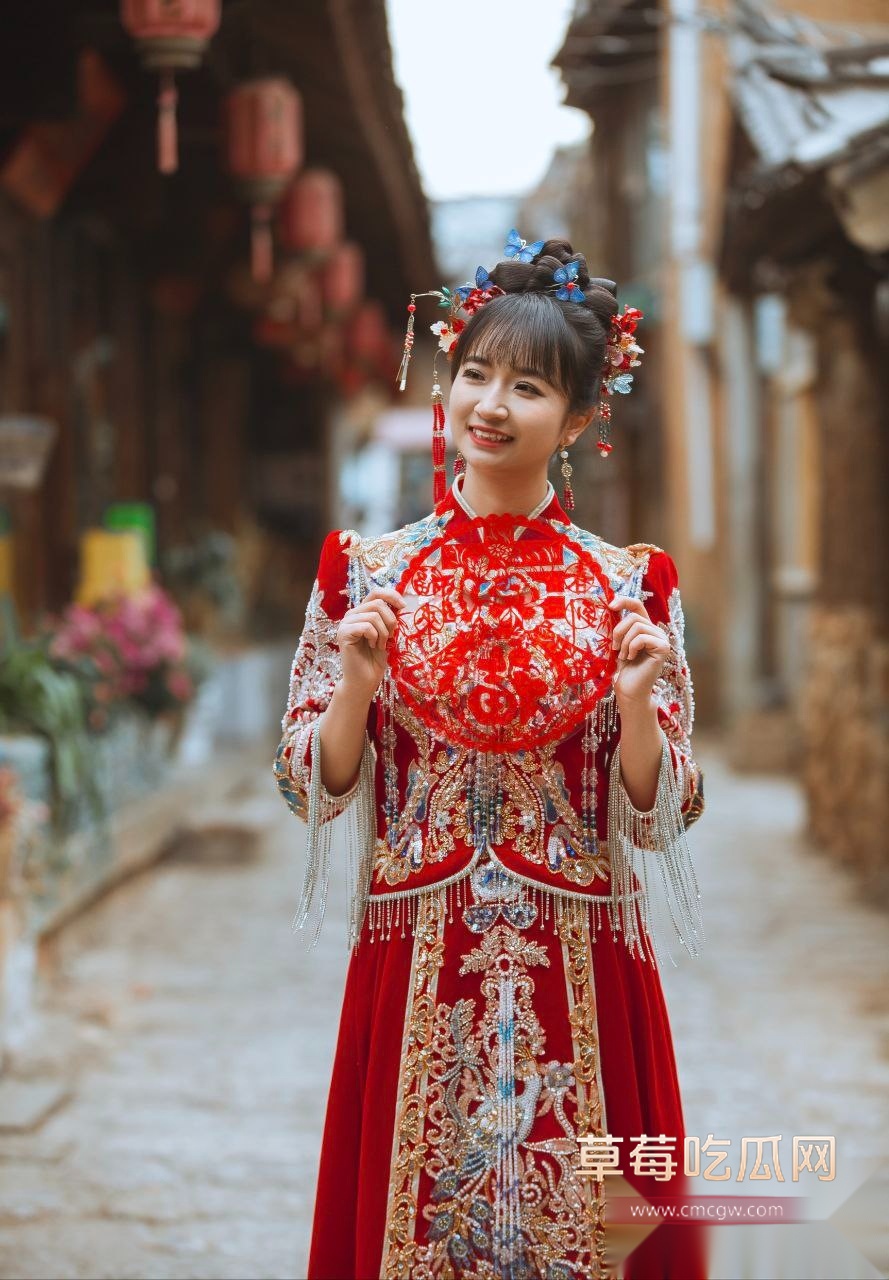 已婚护士被调教成眼镜婊小母狗 3 已婚护士被调教成眼镜婊小母狗 3