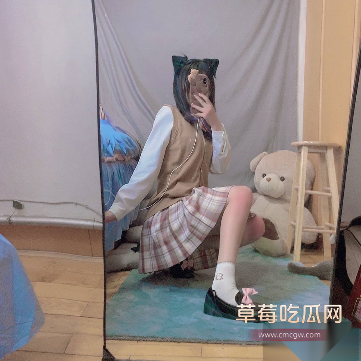 顶级E奶萝莉福利姬美女奶味杉杉 6