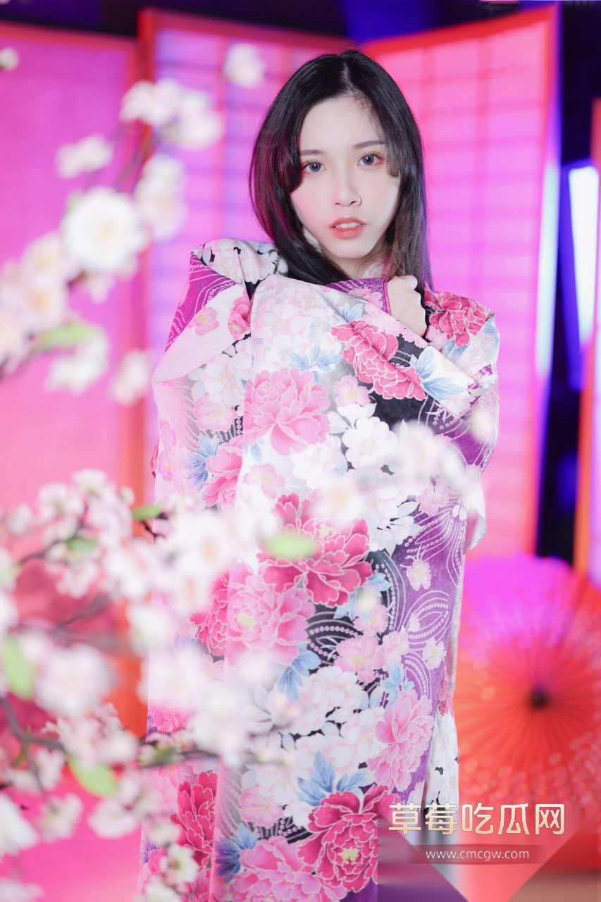 強制高潮N次  玩具四点抽插翻白眼 4