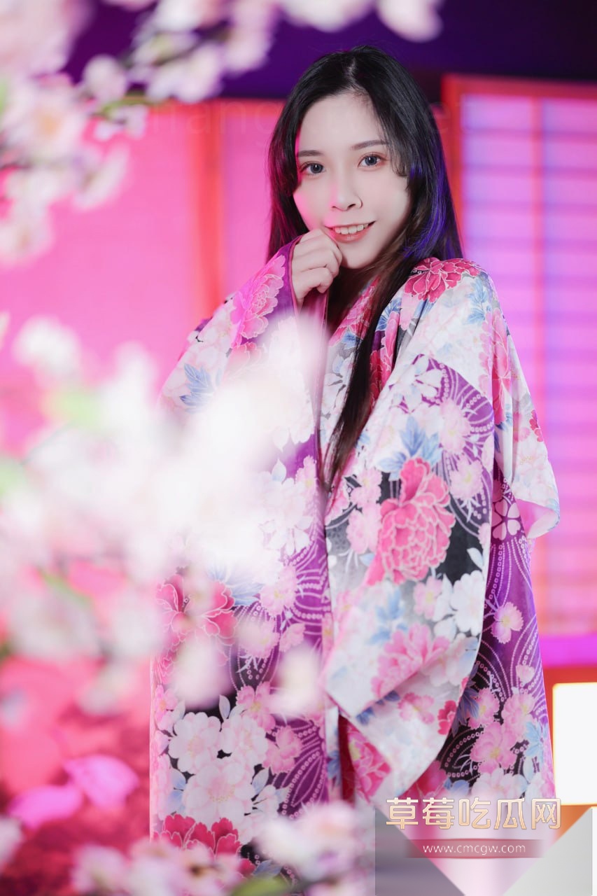 強制高潮N次  玩具四点抽插翻白眼 7