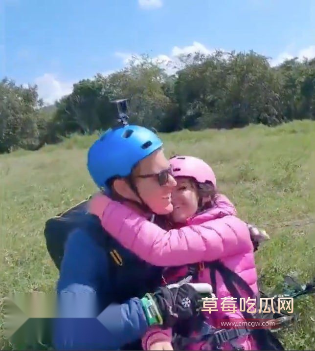 女富婆跳伞玩刺激1 女富婆跳伞玩刺激1