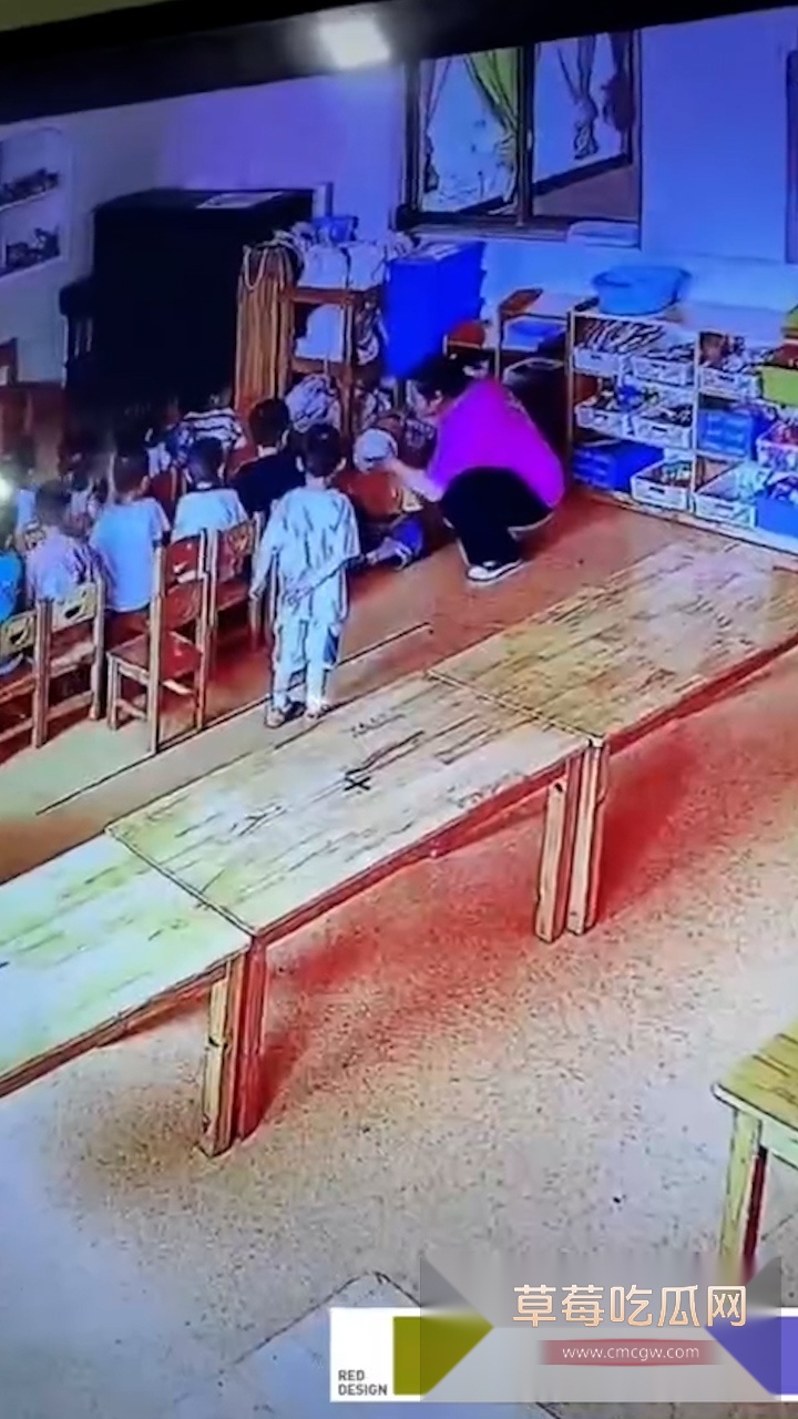 幼儿园幼师虐童 6