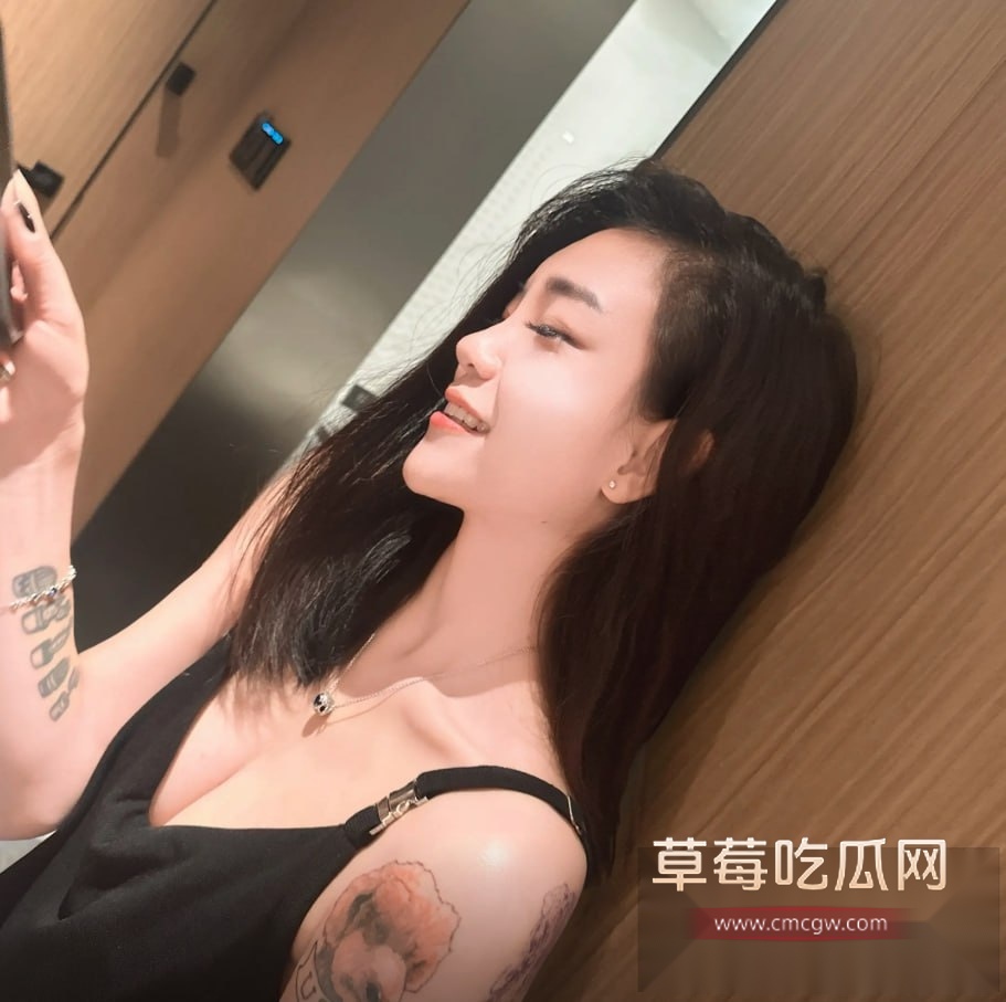 然后的然全裸直播PK 5