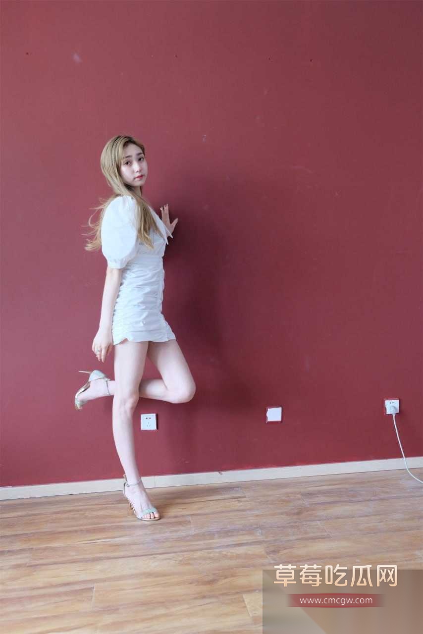 嫩模4.jpg 嫩模4.jpg