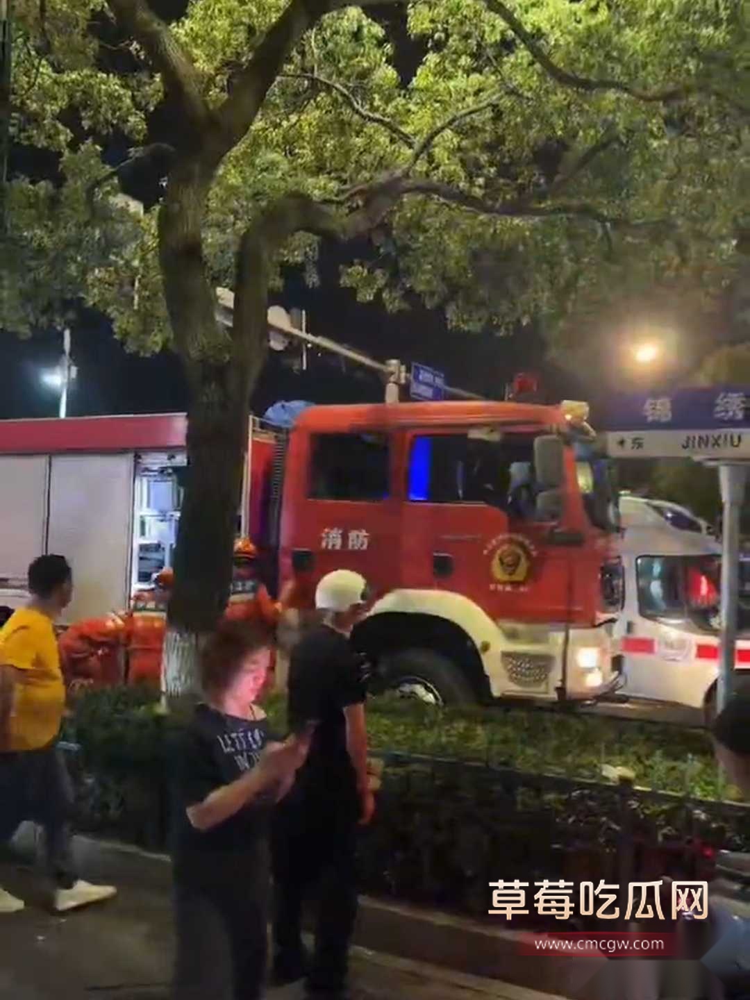 电动车与轿车相撞 7 电动车与轿车相撞 7