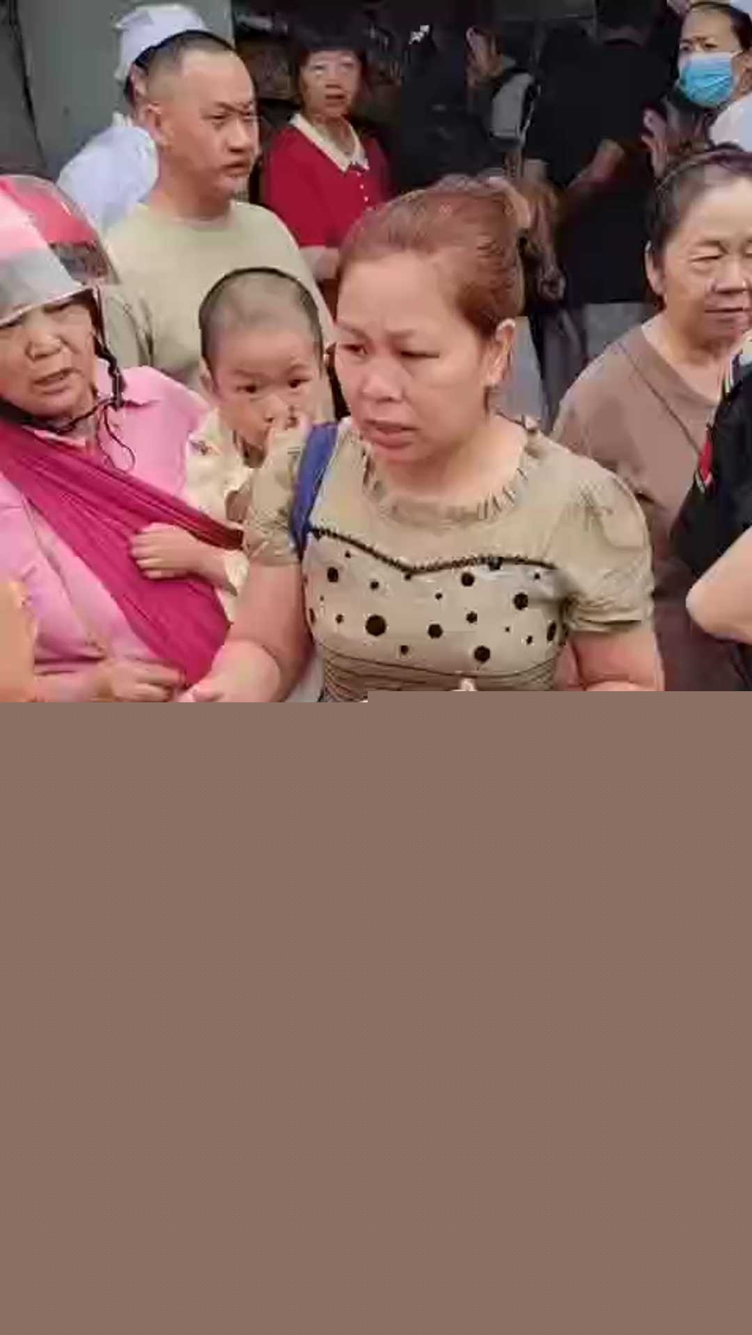 家长举报自贡富顺一小学食堂吃的是劣质肉 3 家长举报自贡富顺一小学食堂吃的是劣质肉 3