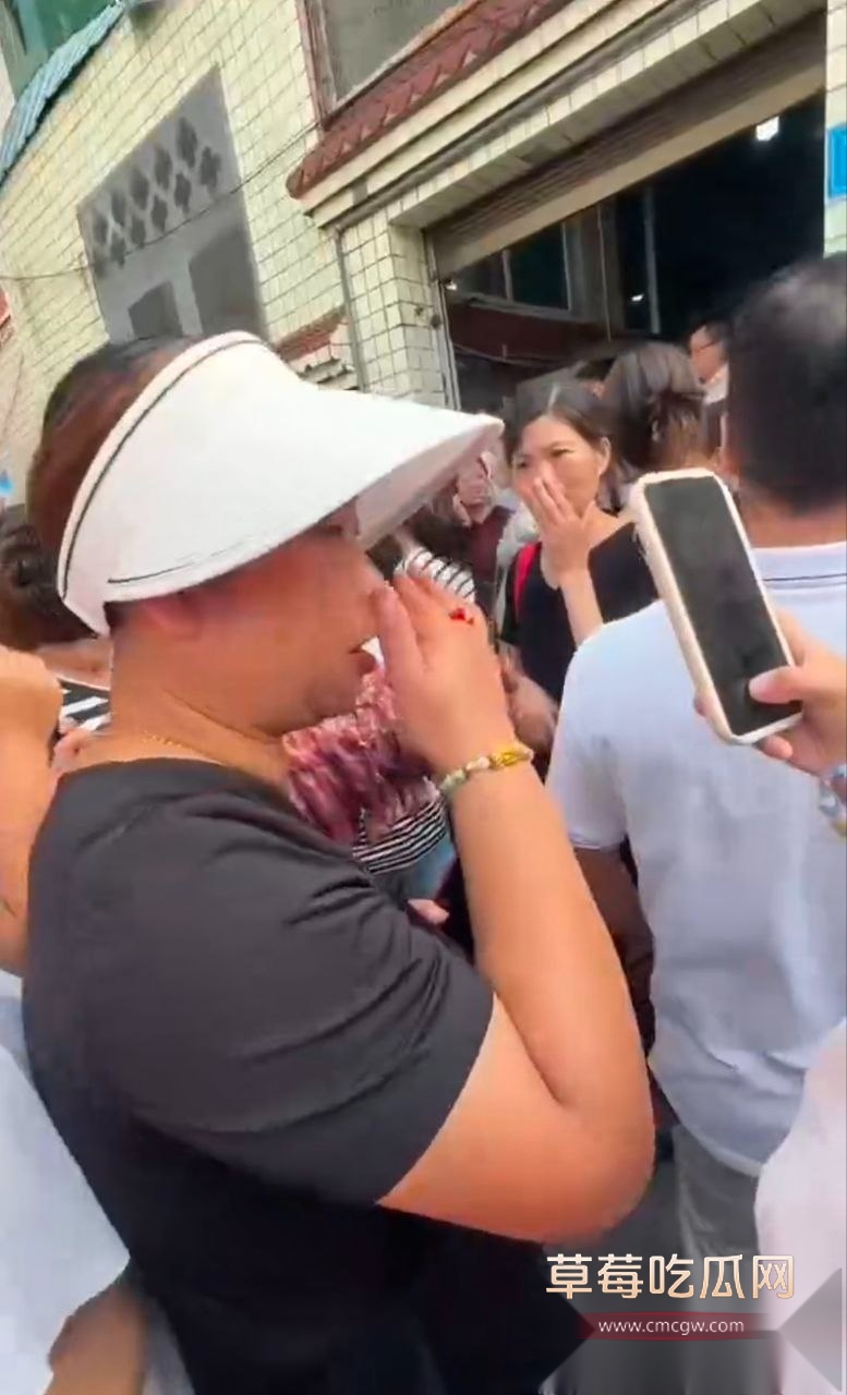 家长举报自贡富顺一小学食堂吃的是劣质肉 8 家长举报自贡富顺一小学食堂吃的是劣质肉 8