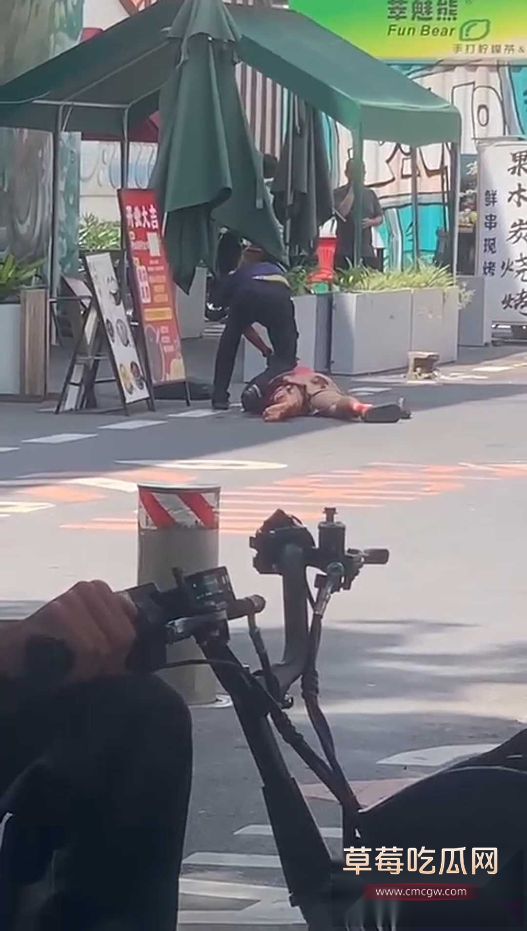 东晓南街头捅人事件 1 东晓南街头捅人事件 1