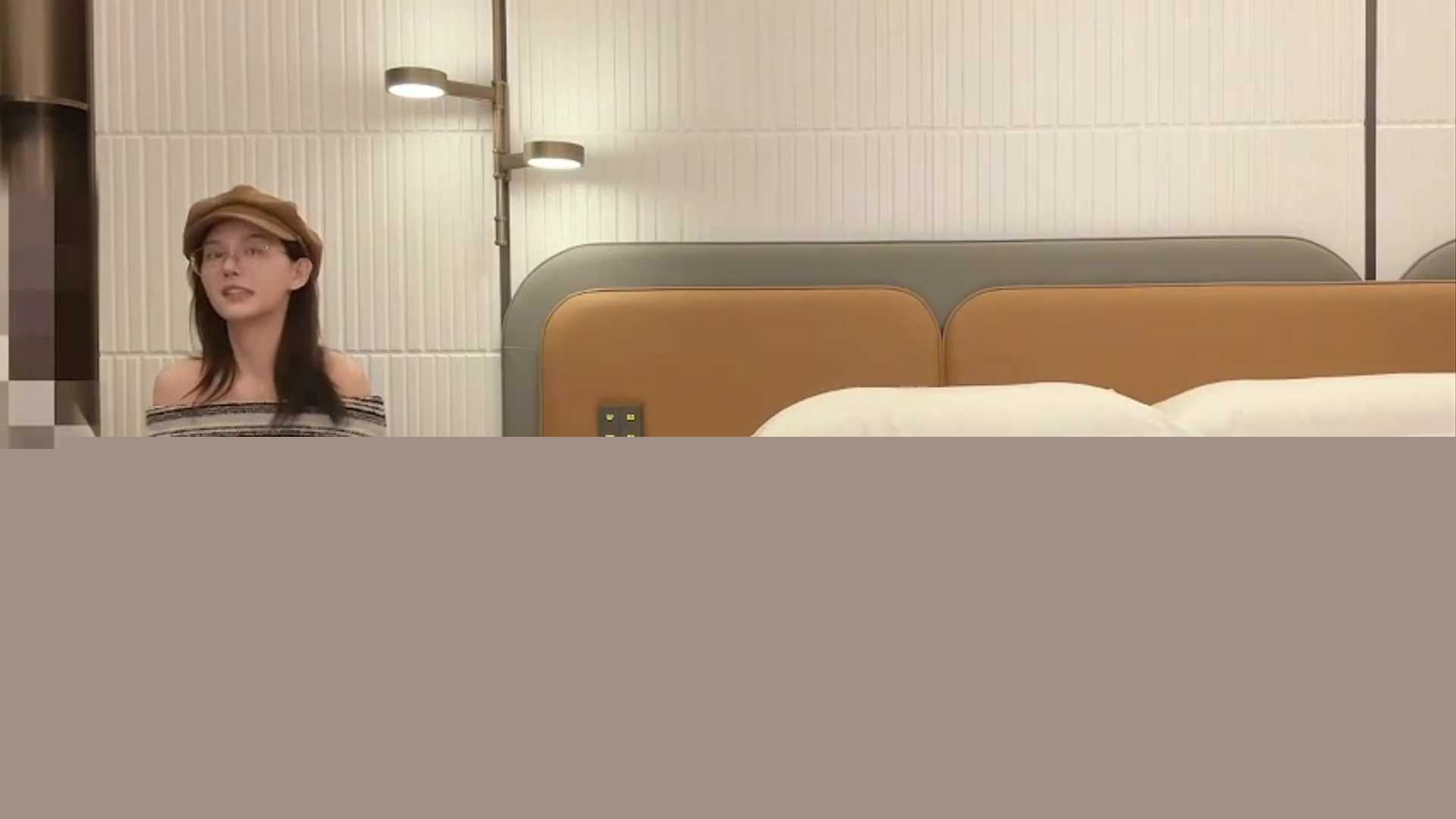 高颜眼睛纹身妹 1 高颜眼睛纹身妹 1