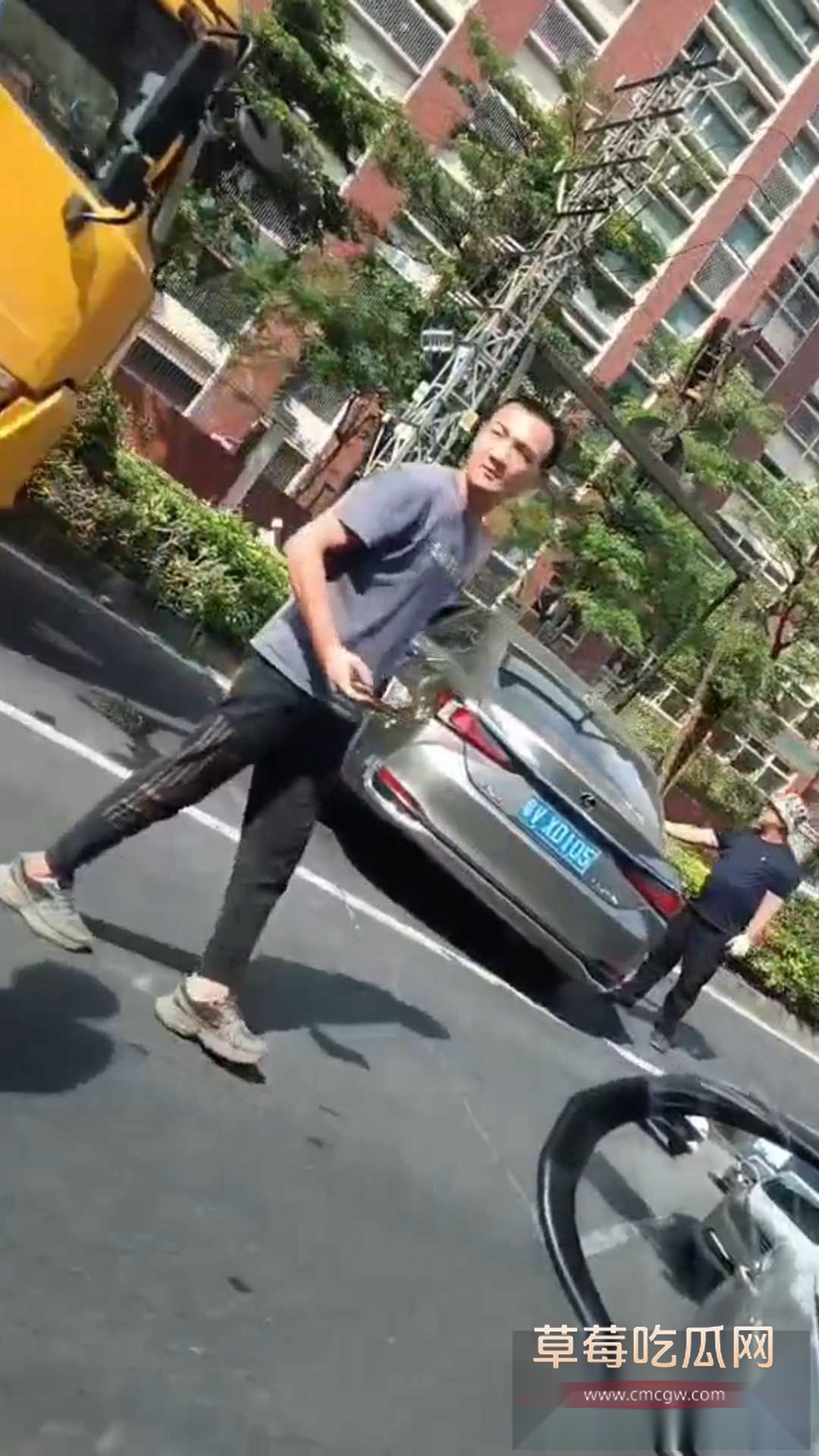 喝酒还敢这么嚣张 3