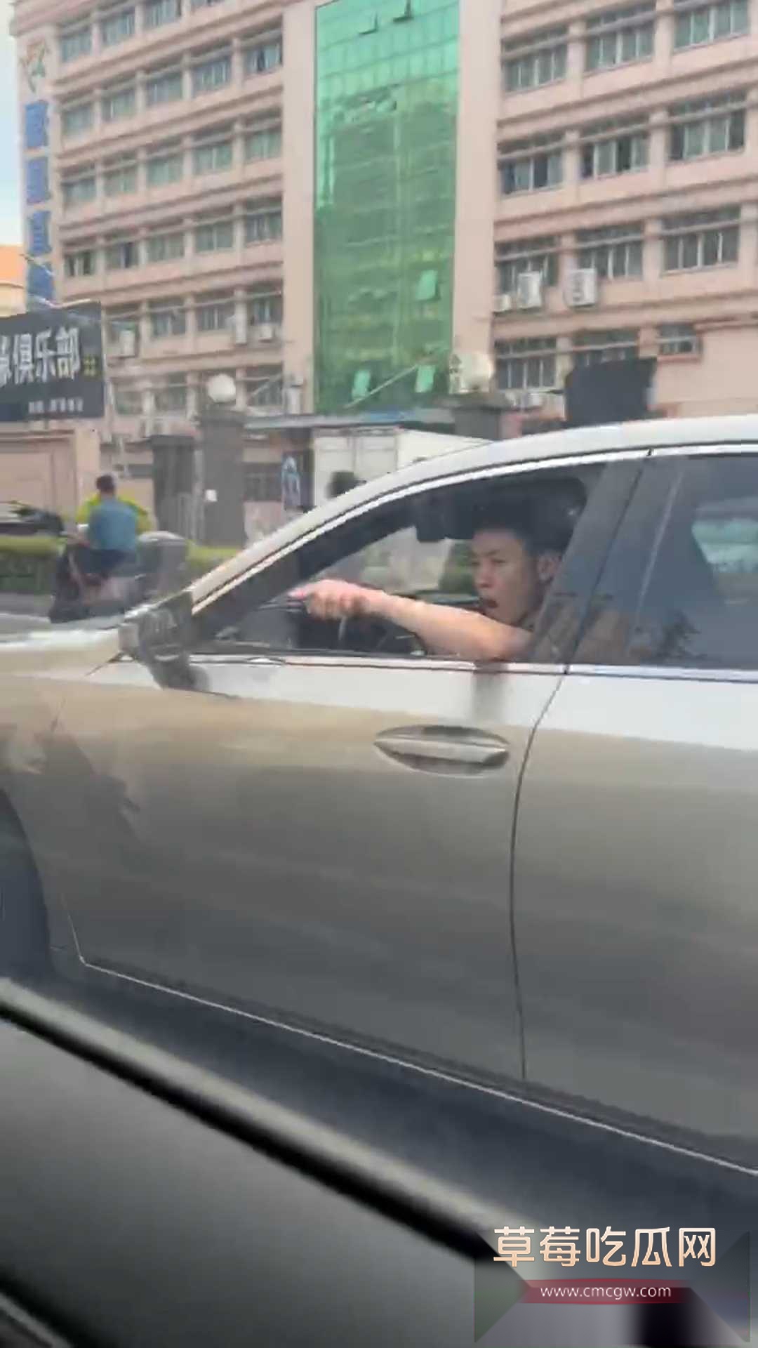 喝酒还敢这么嚣张 5