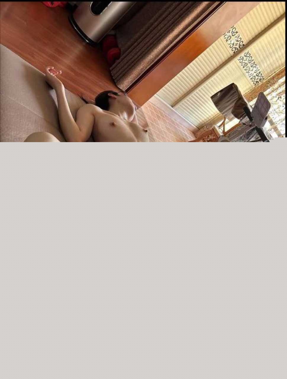 兔瑶叽私密照曝光2.jpg 兔瑶叽私密照曝光2.jpg