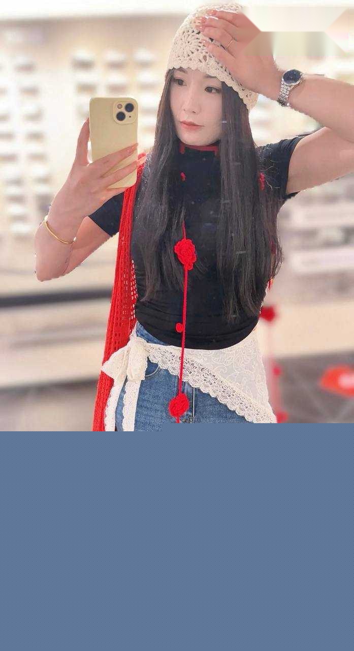 万岁山网红蓝狐狸40.jpg 万岁山网红蓝狐狸40.jpg