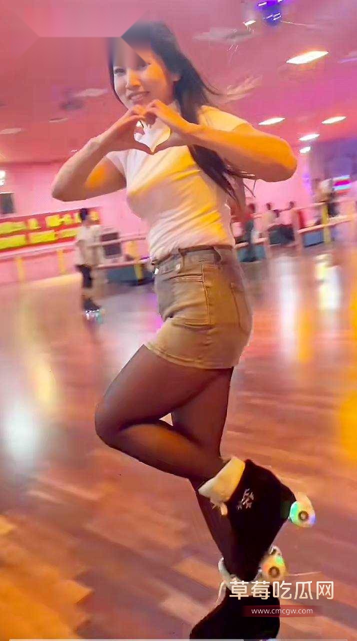轮滑冰姑娘15.jpg