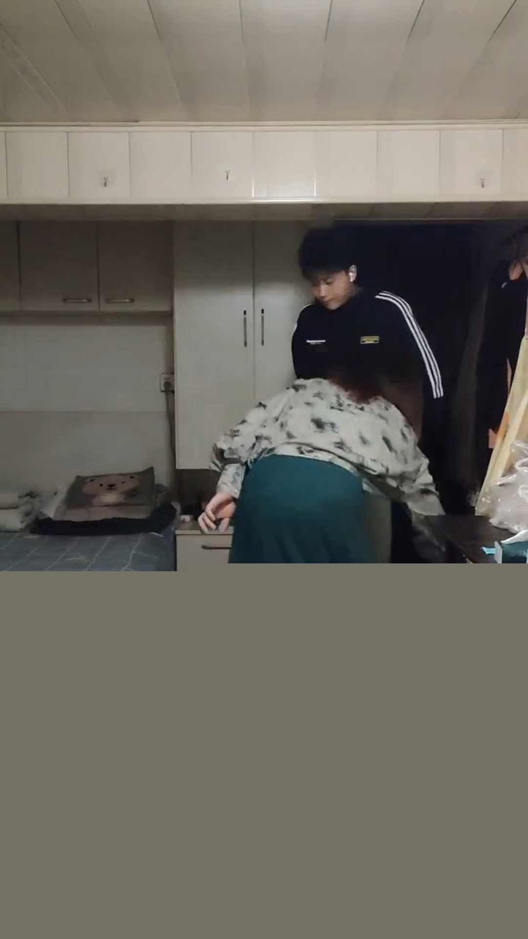 南京红姐最帅房客开盒 1 南京红姐最帅房客开盒 1