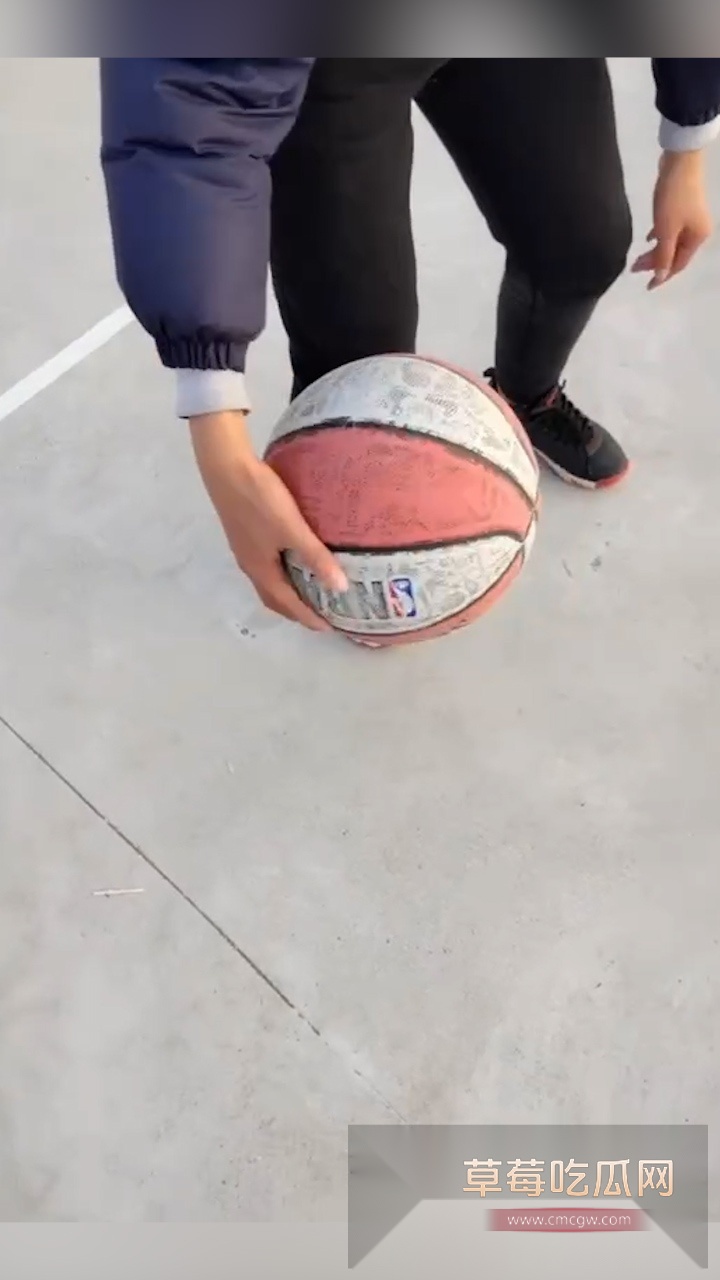 头条竖.00142319.Still024 头条竖.00142319.Still024