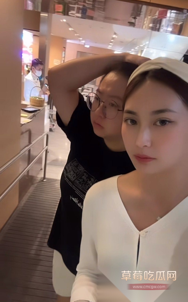 IG高颜值美女莉塔 与前男友自拍露脸 3