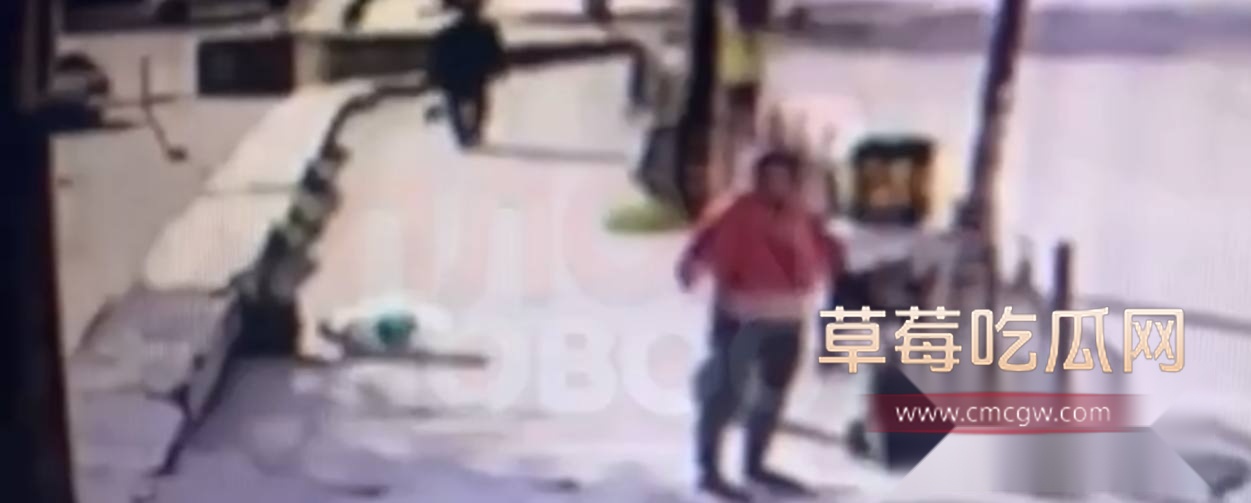 达吉斯坦一女性大尺度户外裸露器官 3 达吉斯坦一女性大尺度户外裸露器官 3