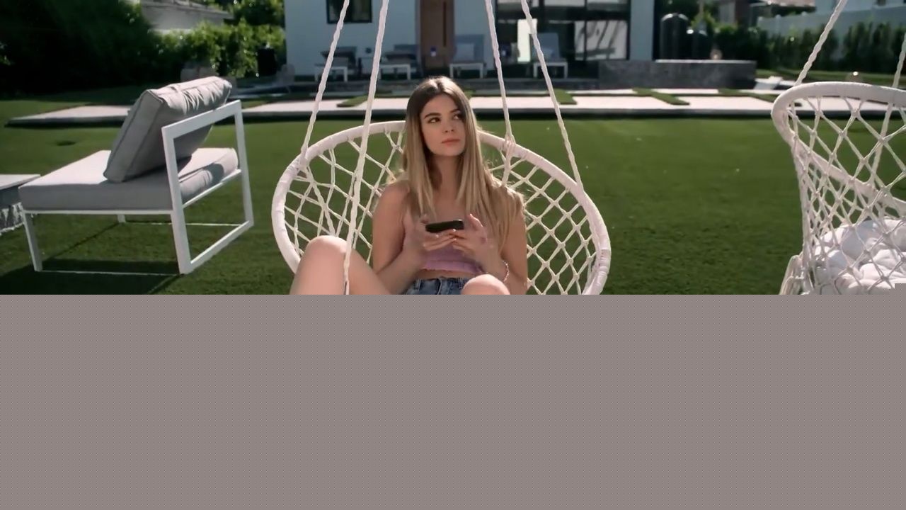 欧美女神趁男友出门后出轨 1