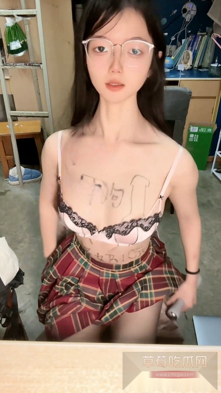 头条竖.00045725.Still025