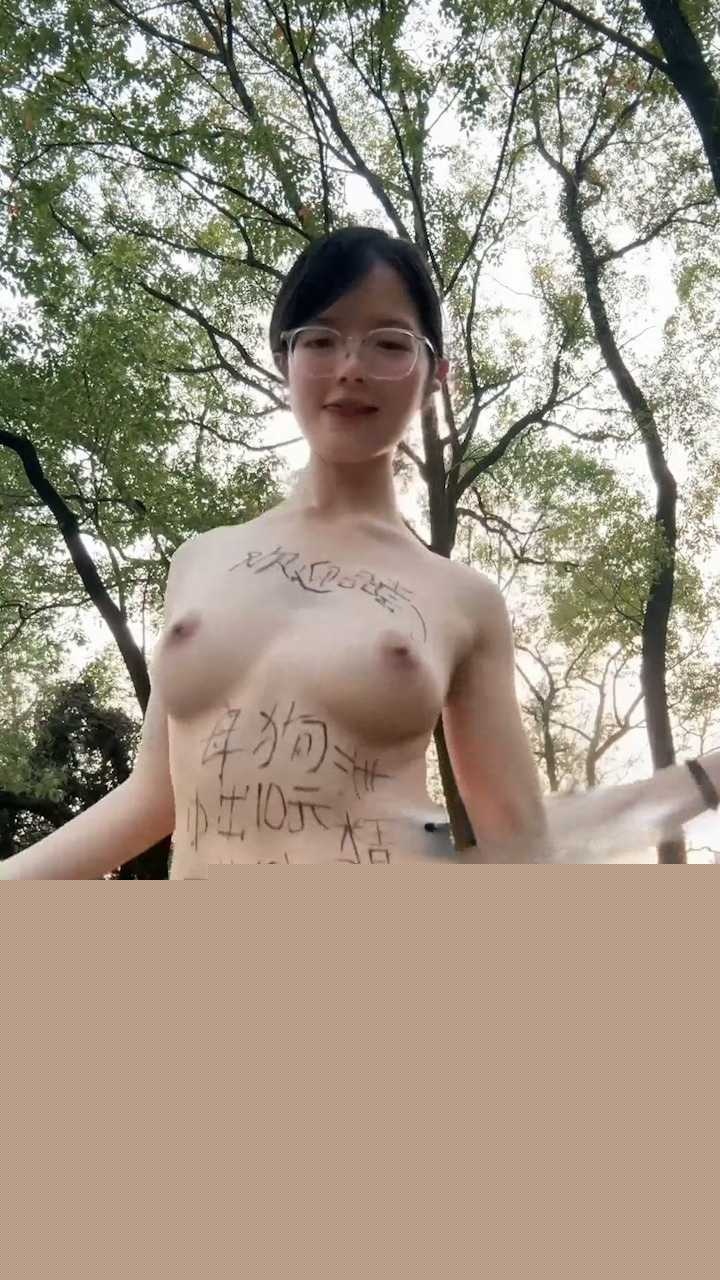 头条竖.00143107.Still028