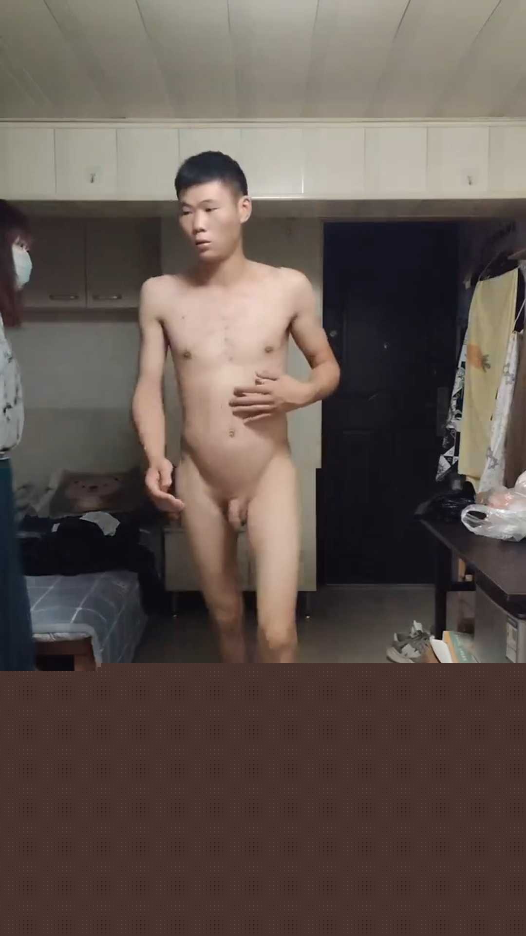 南京红姐事件千部曲挑选之腼腆东张西望眼镜哥 2