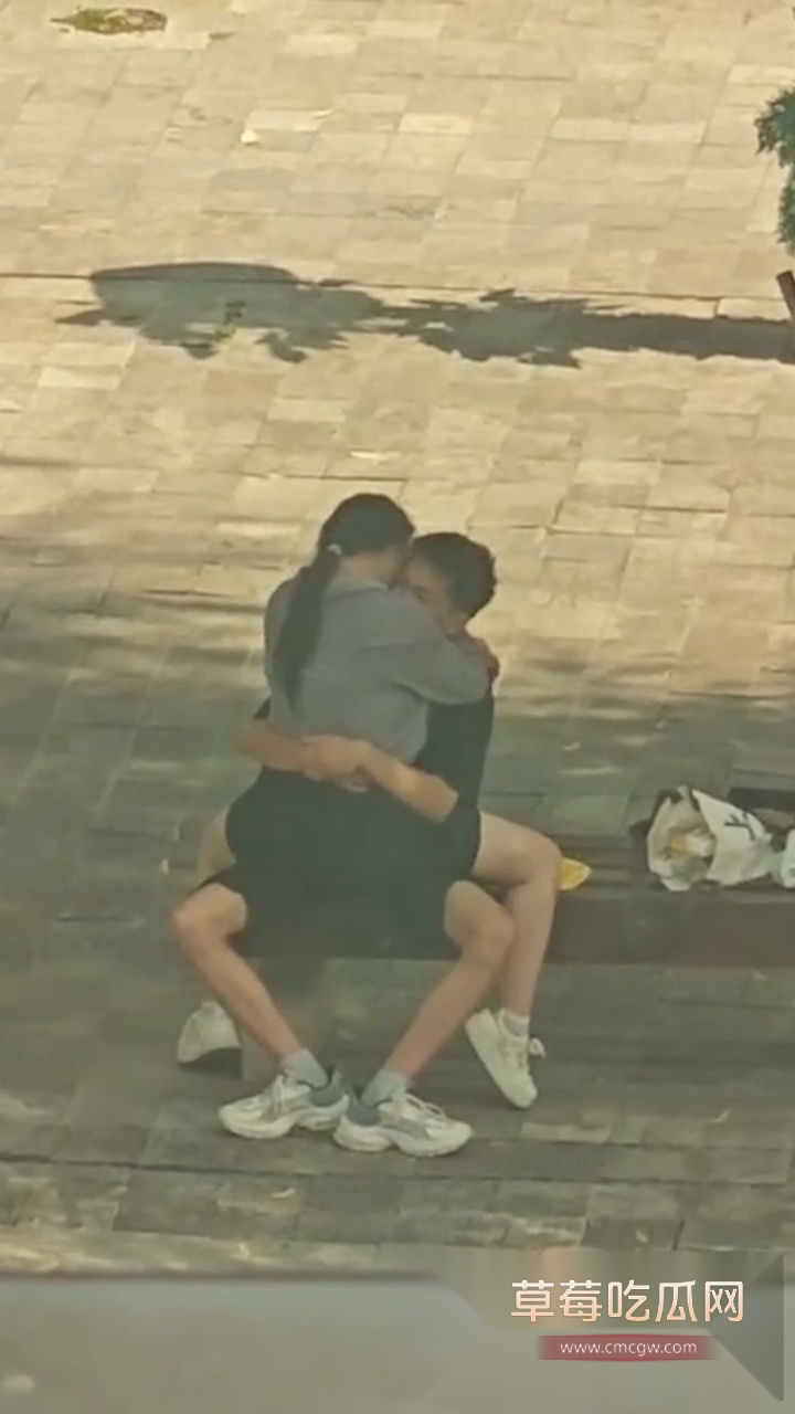 头条竖.00002912.Still064 头条竖.00002912.Still064