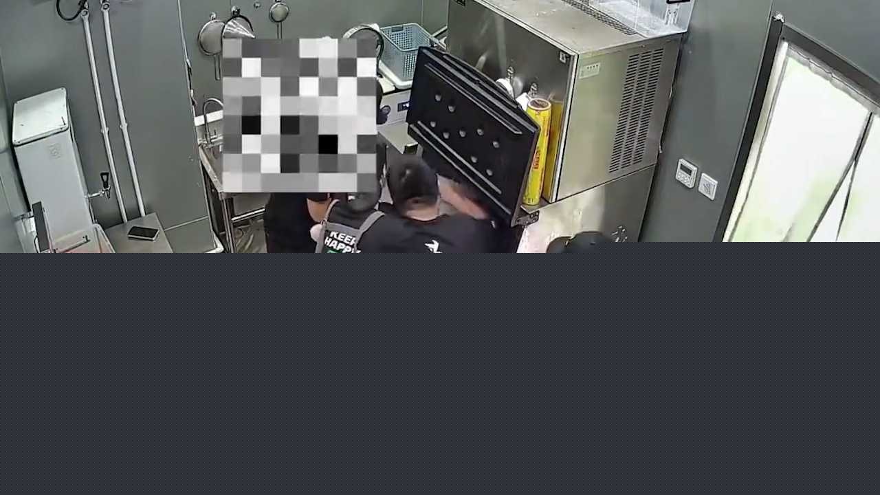 头条横.00005310.Still042