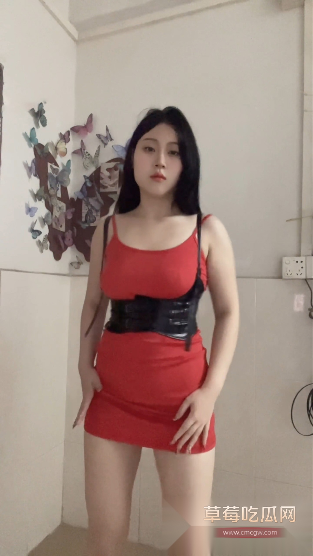 抖音网红主播无刺榴莲深夜裸舞 2 抖音网红主播无刺榴莲深夜裸舞 2