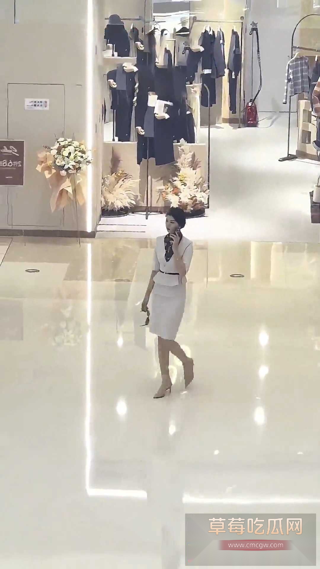 海角社区会喷水的亲姐姐 1