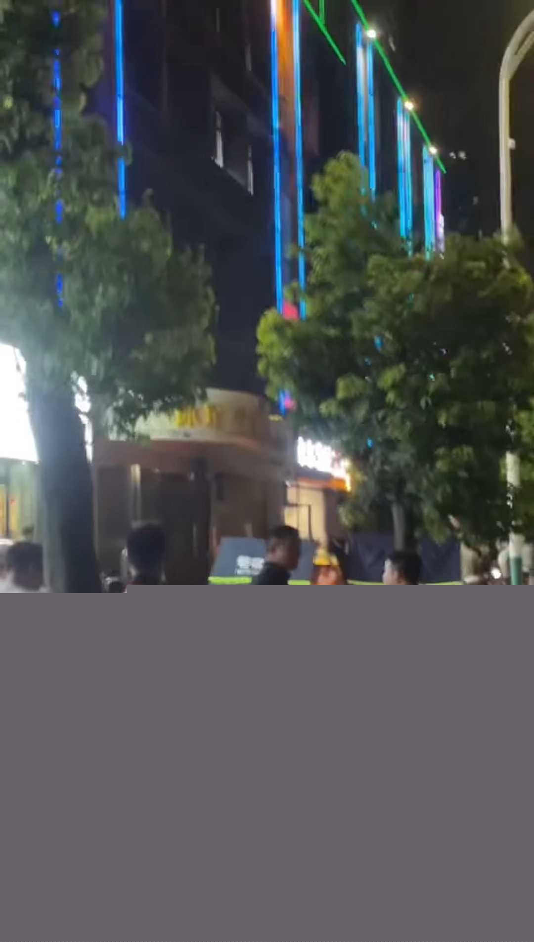 打飞机也能死 4