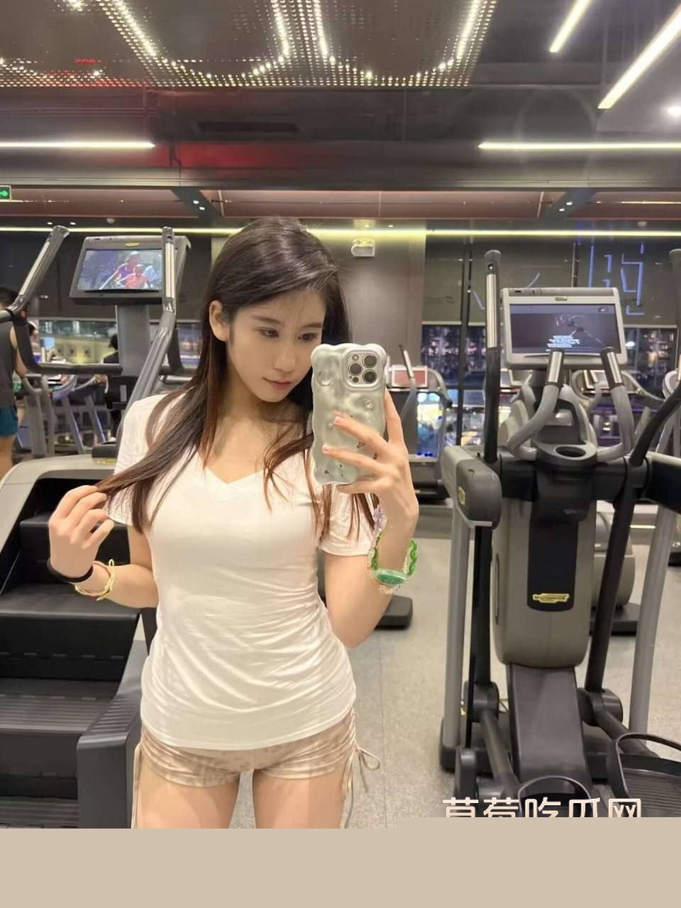 极品高颜健身御姐私密视频 5 极品高颜健身御姐私密视频 5