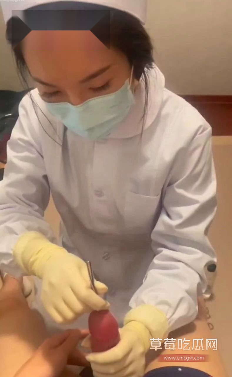 美女护士猎奇虐鸡玩弄2