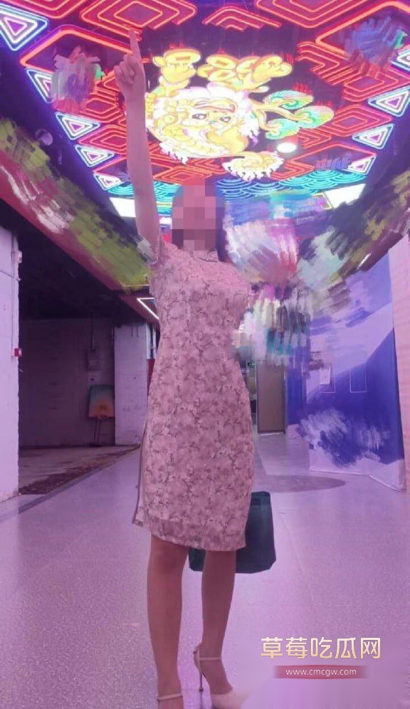 休假带嫂子去买衣服 2 休假带嫂子去买衣服 2