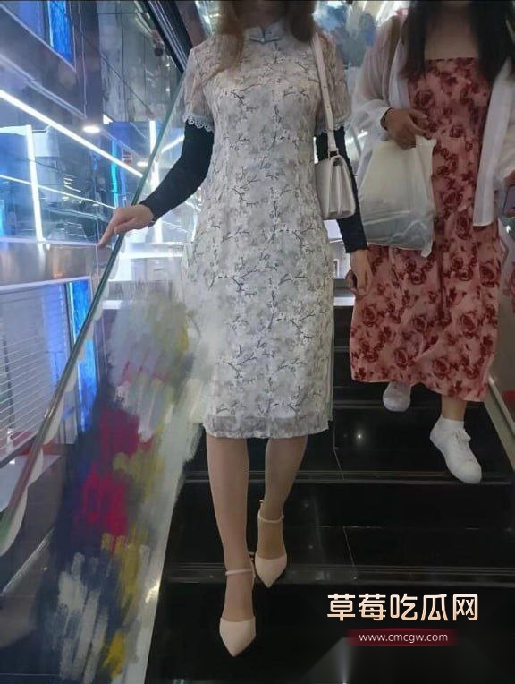 休假带嫂子去买衣服 4 休假带嫂子去买衣服 4