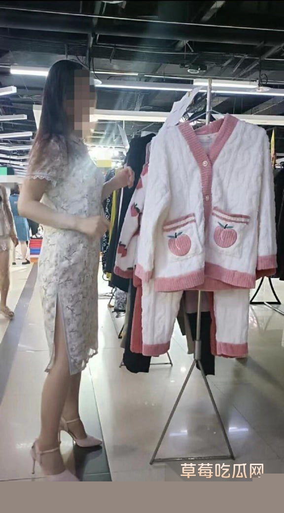 休假带嫂子去买衣服 5 休假带嫂子去买衣服 5