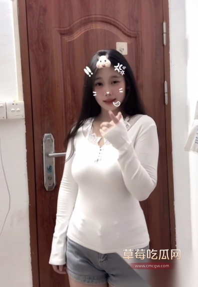 芒果新作 老婆的妹妹被单男拿下 1