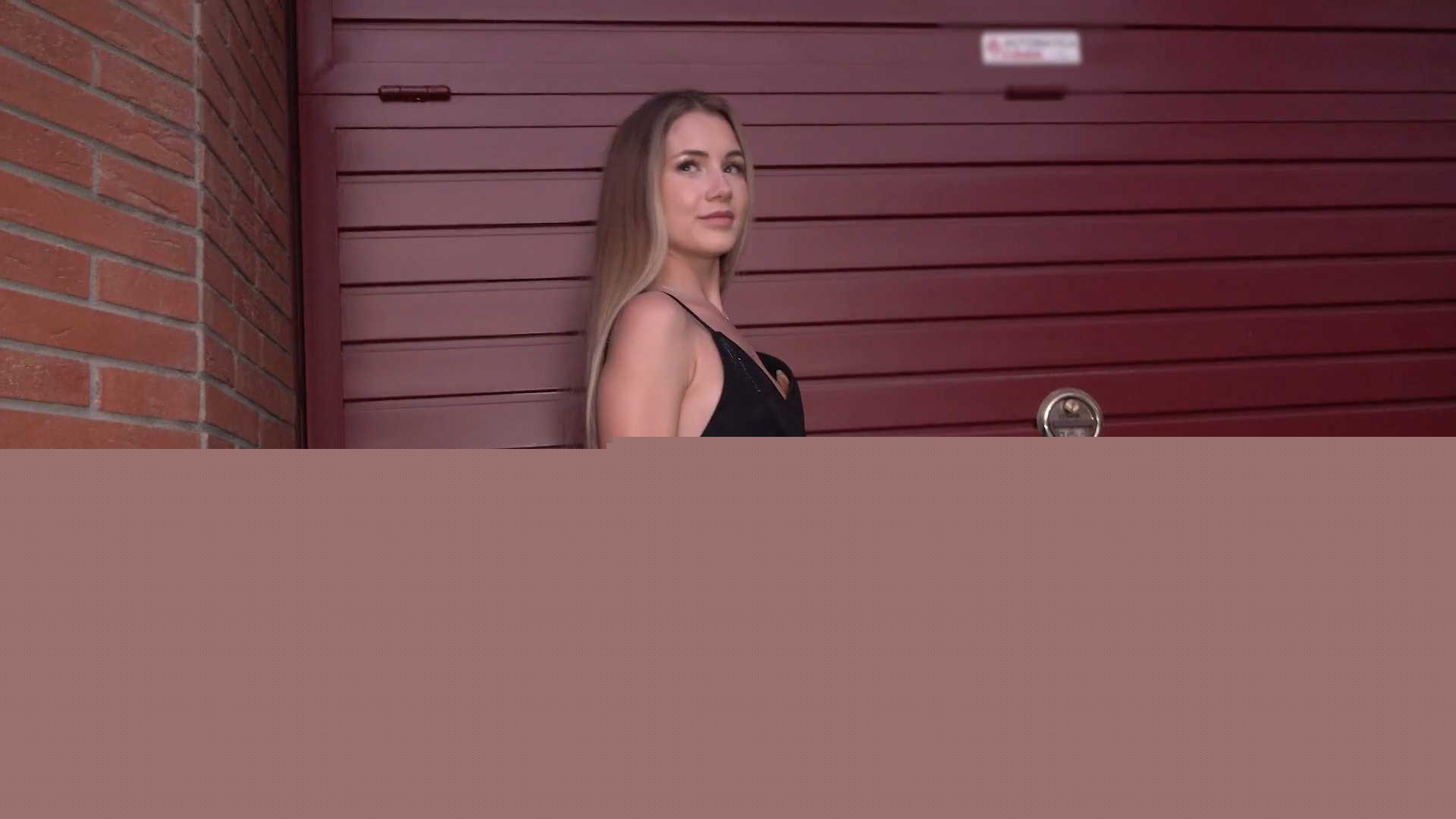 街头搭讪混血精神小妹 4