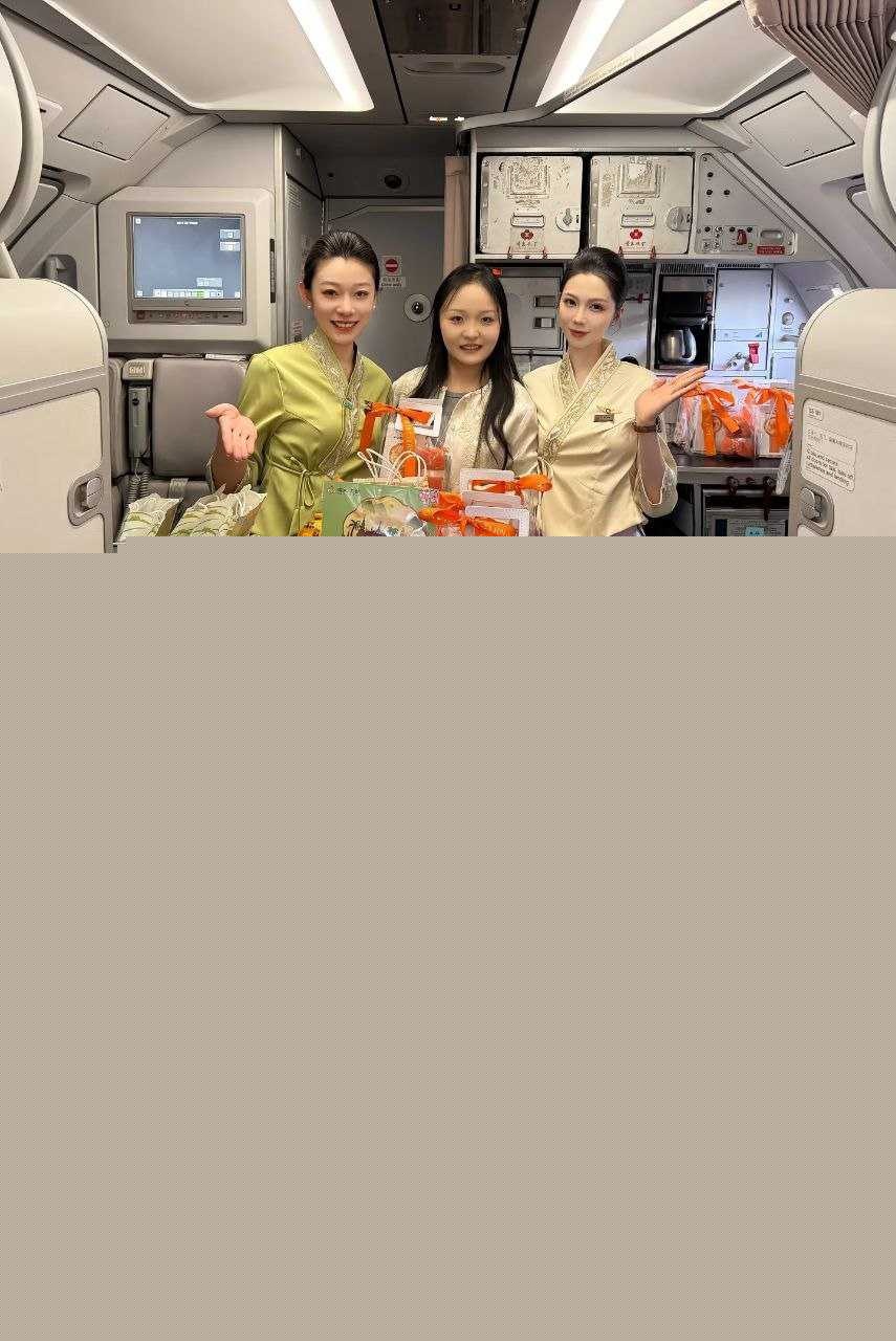 山东青岛98年空姐张萍 2 山东青岛98年空姐张萍 2