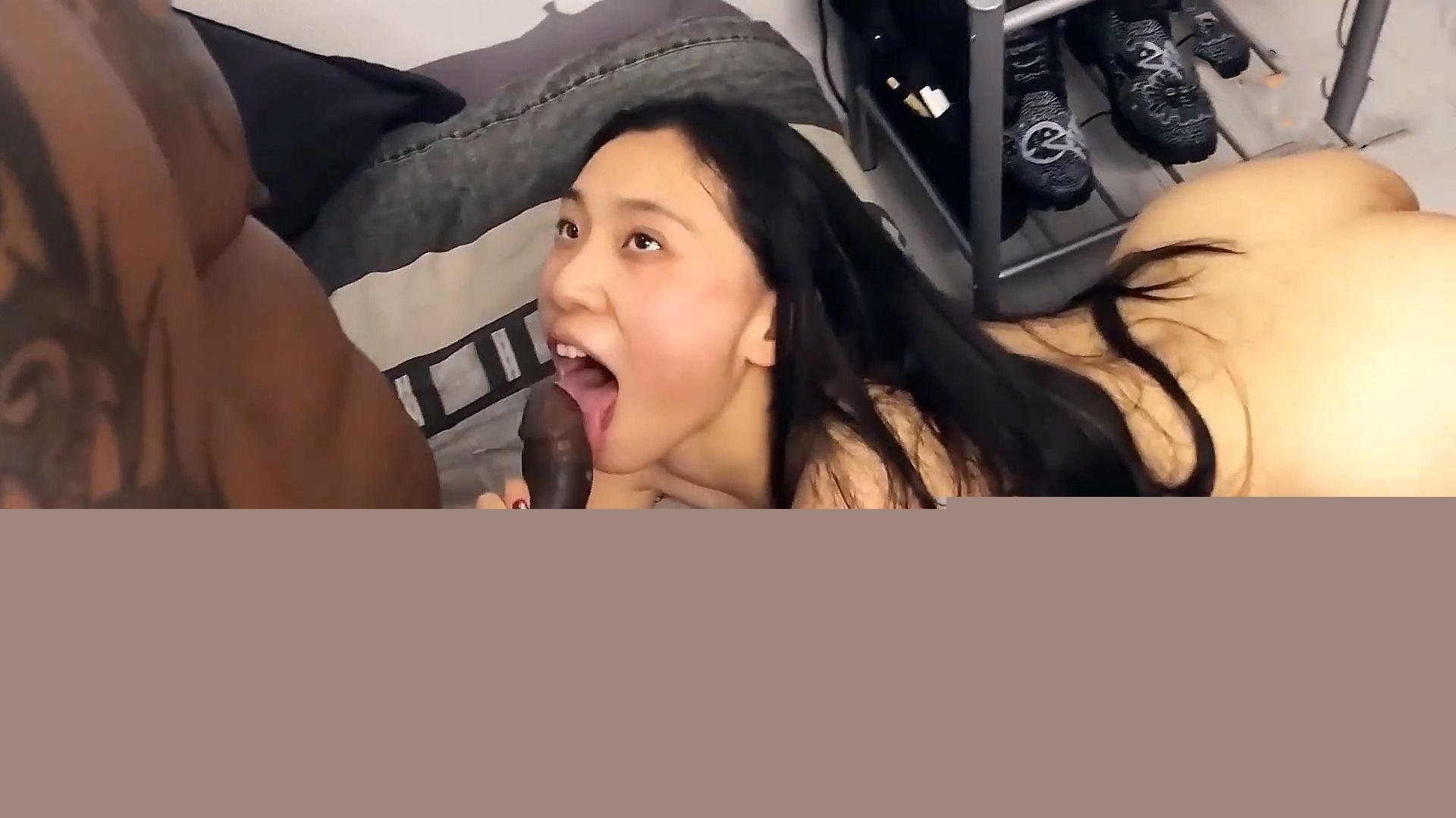 留学生少女体验一次黑屌后就无法自拔2